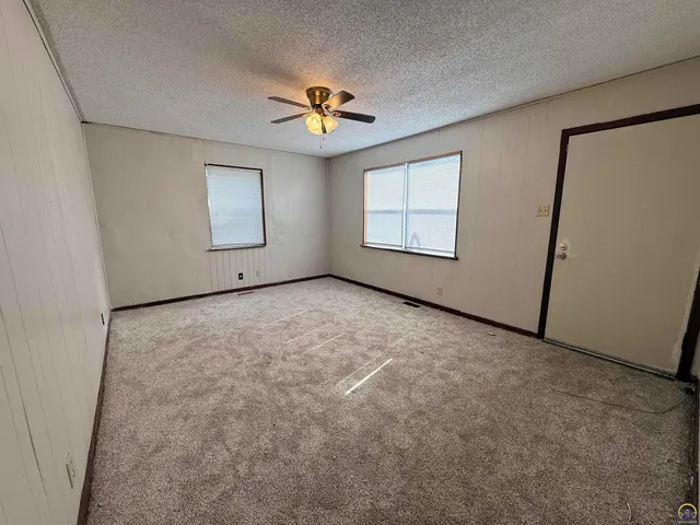 $170,000 | 1710 Southeast 24th Street, Topeka, KS 66605