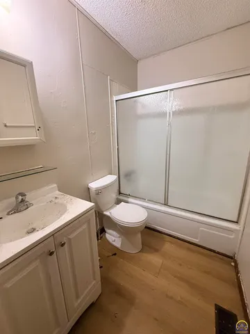 $170,000 | 1710 Southeast 24th Street, Topeka, KS 66605