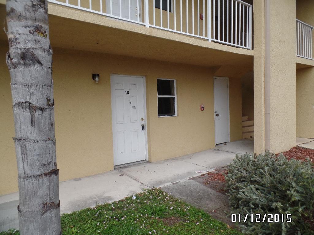 605 Ixoria Fort, Unit 10A Fort Pierce, FL 34982 - Photo 16 of 18 SAM_1042
