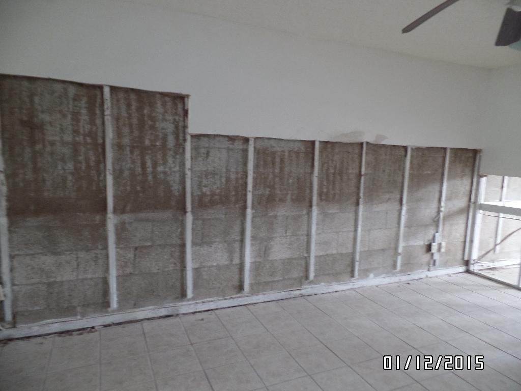 605 Ixoria Fort, Unit 10A Fort Pierce, FL 34982 - Photo 4 of 18 SAM_1018