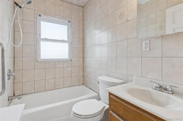 $599,000 | 14 Tilrose Avenue, Oceanside, NY 11572