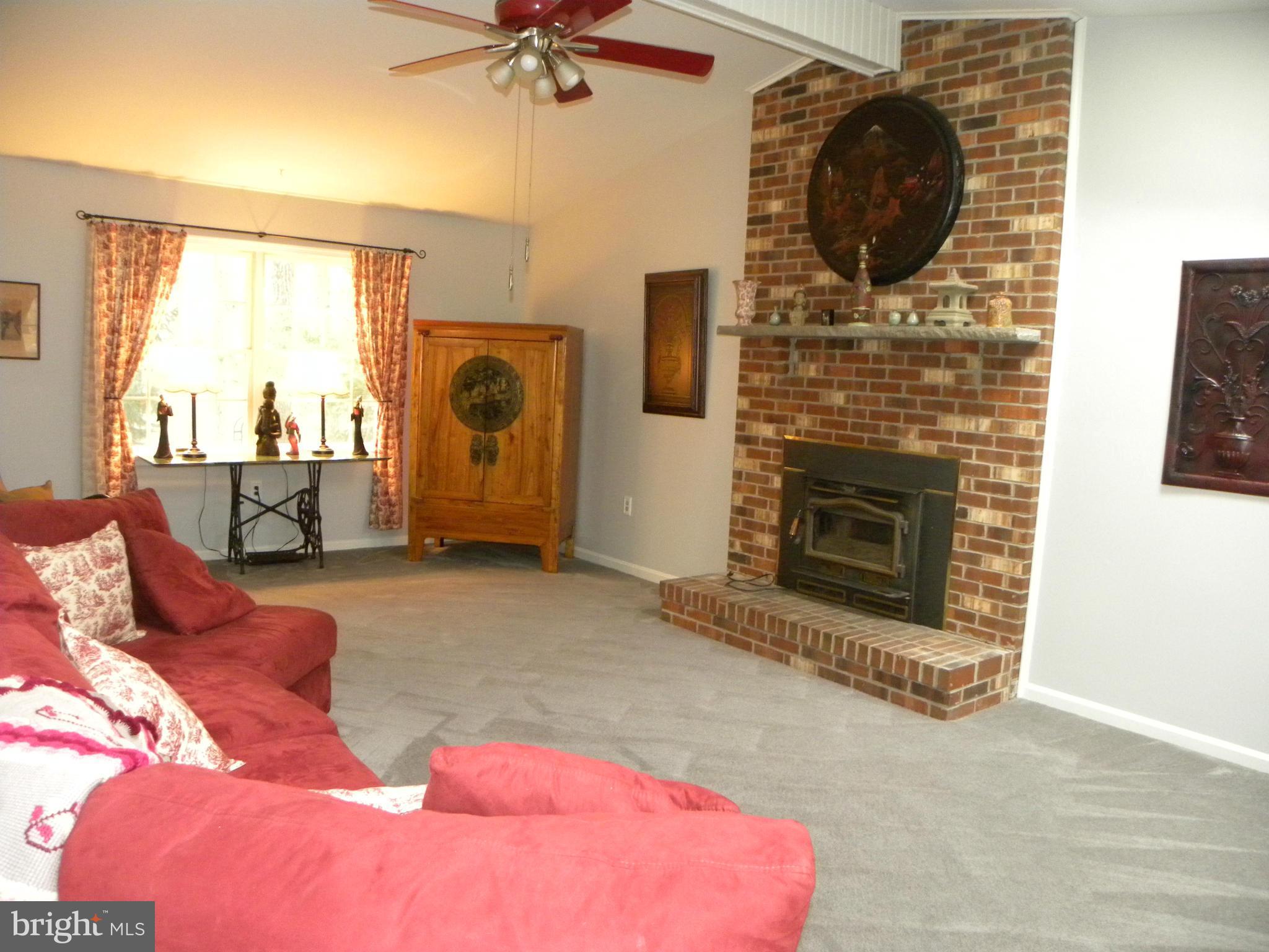 4096 Rinehart Road Westminster, MD 21158 - Photo 9 of 30 Family Room