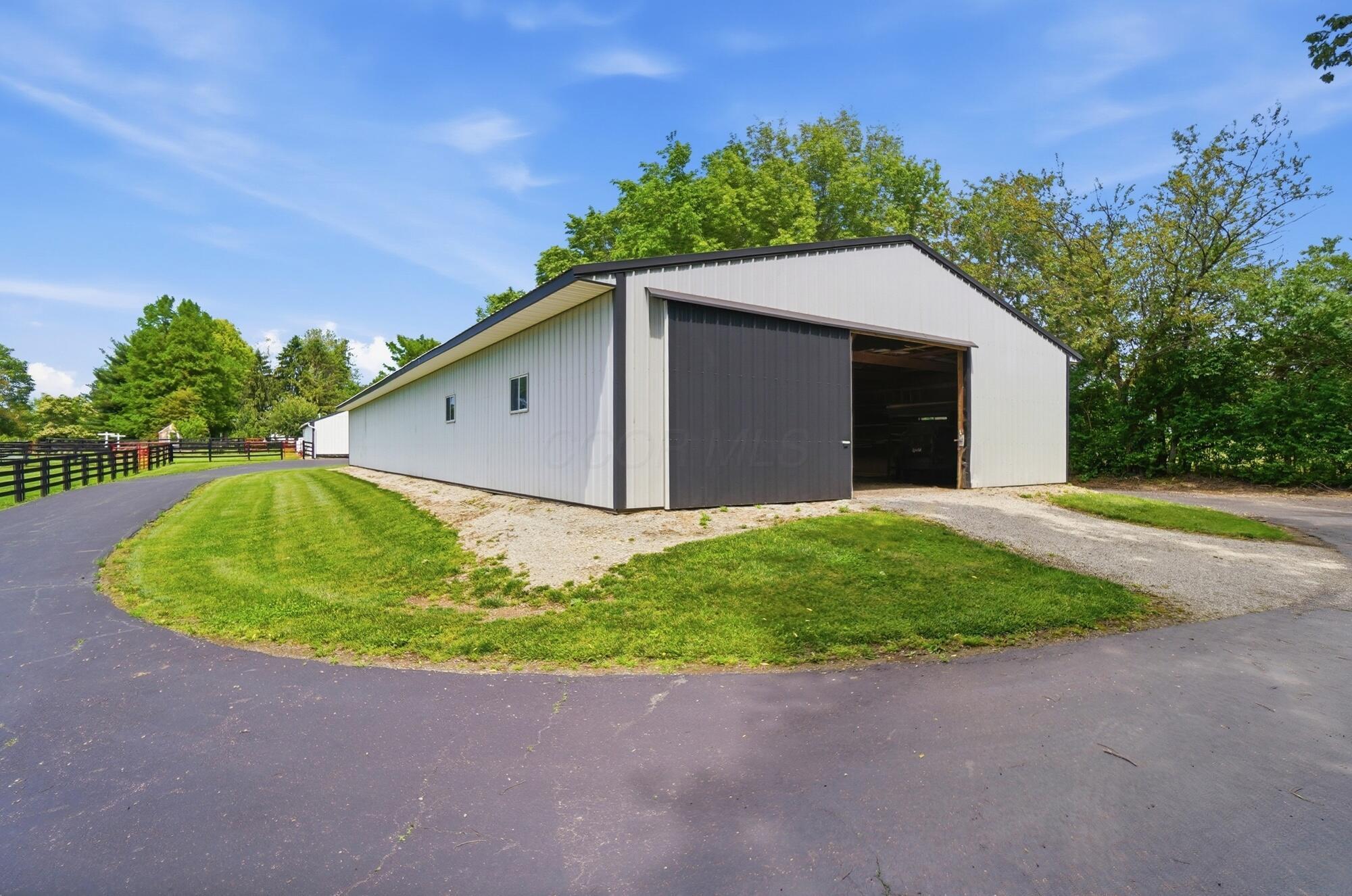 6075 Alkire Road Galloway, OH 43119 - Photo 68 of 85 Storage area end
