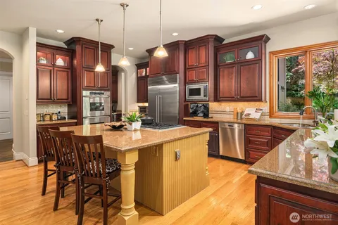 $3,987,000 | 13266 Northeast 47th Street, Bellevue, WA 98005