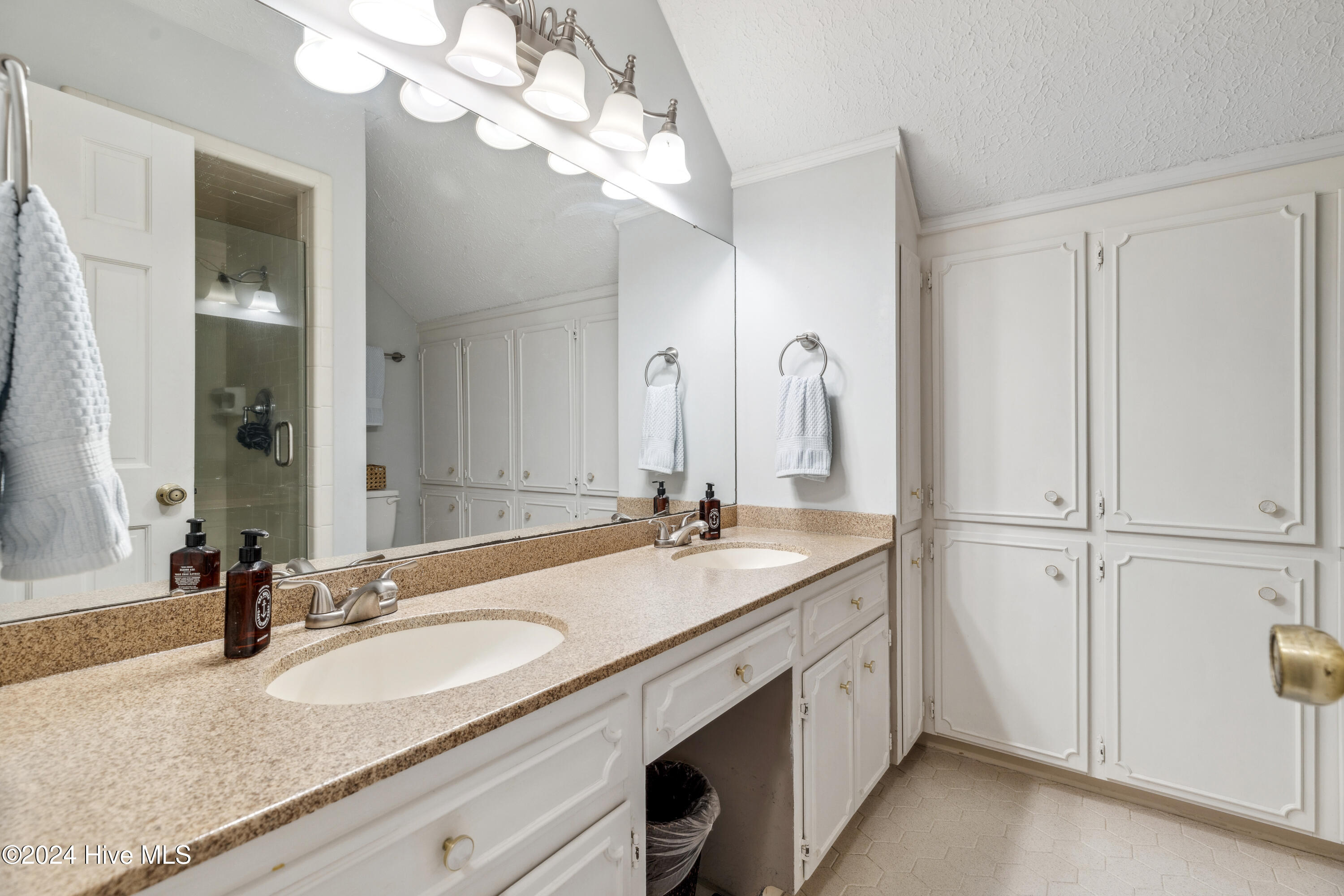 2013 Hawthorne Road Wilmington, NC 28403 - Photo 45 of 72 GI - 2013 Hawthorne Rd - Listing-56