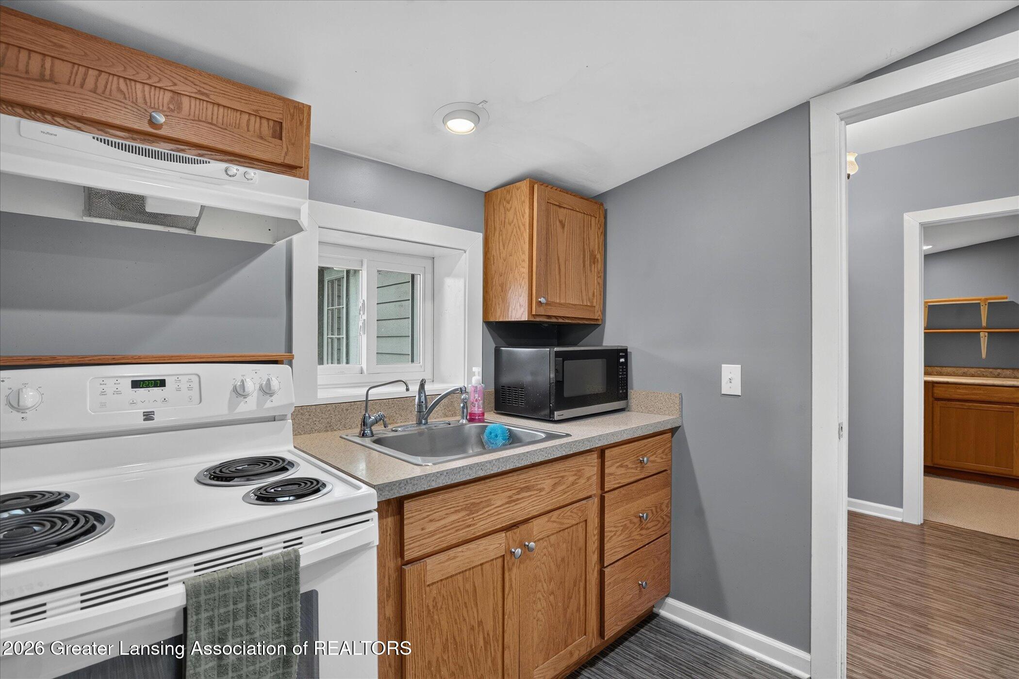 10841 Bond Road Dewitt, MI 48820 - Photo 49 of 95 Kitchen 2