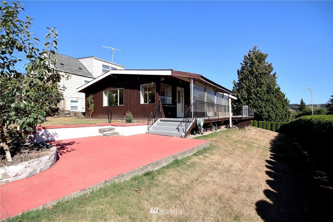 400 Stevens Avenue Southwest Renton, WA 98057 - Photo 1 of 20