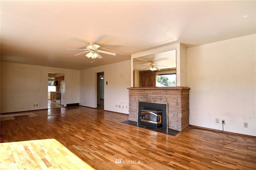 400 Stevens Avenue Southwest Renton, WA 98057 - Photo 4 of 20