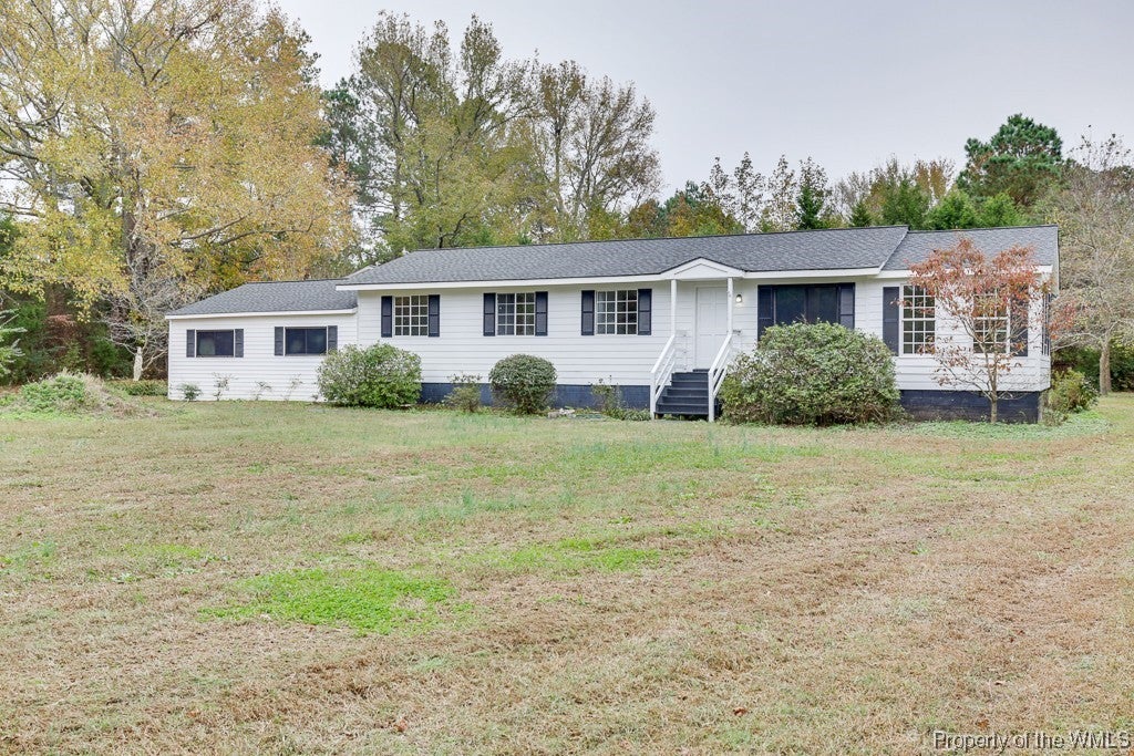 7998 Guinea Road Hayes, VA 23072 - Photo 3 of 31 Gallery Image 3