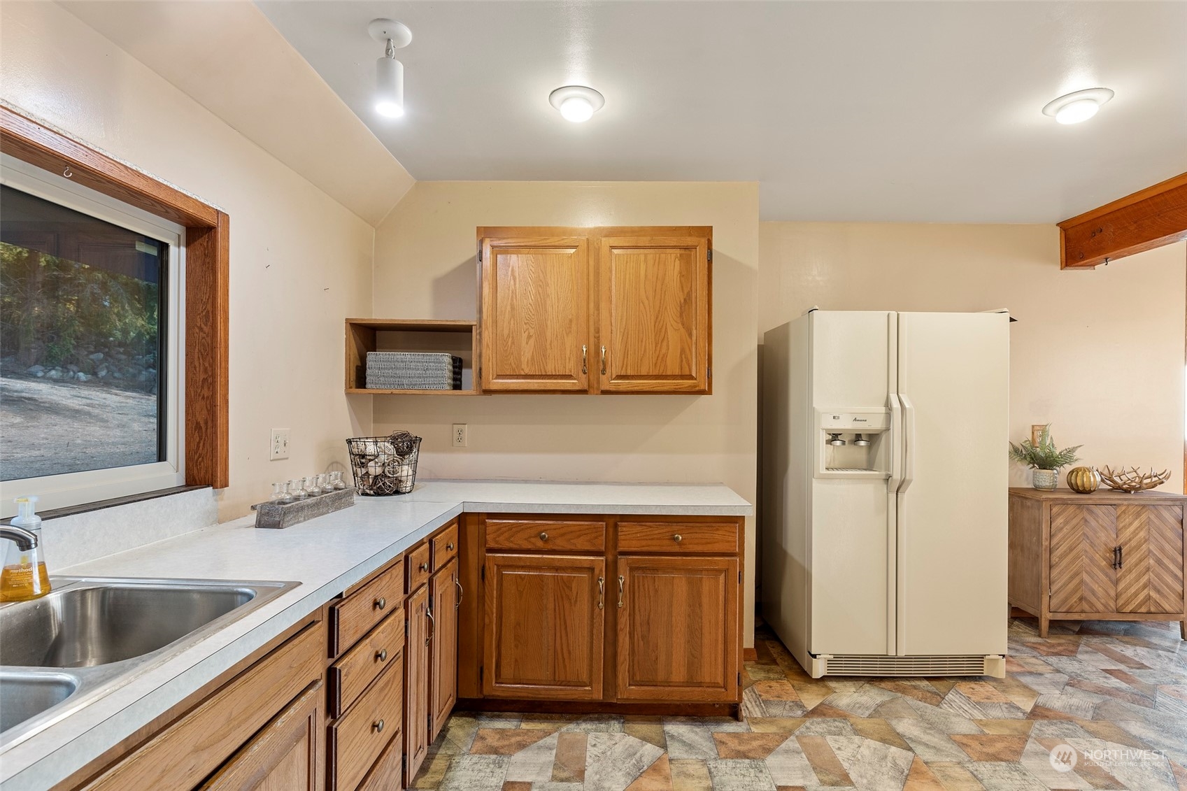 4230 Jones Road Oak Harbor, WA 98277 - Photo 23 of 37 Gallery Image 23