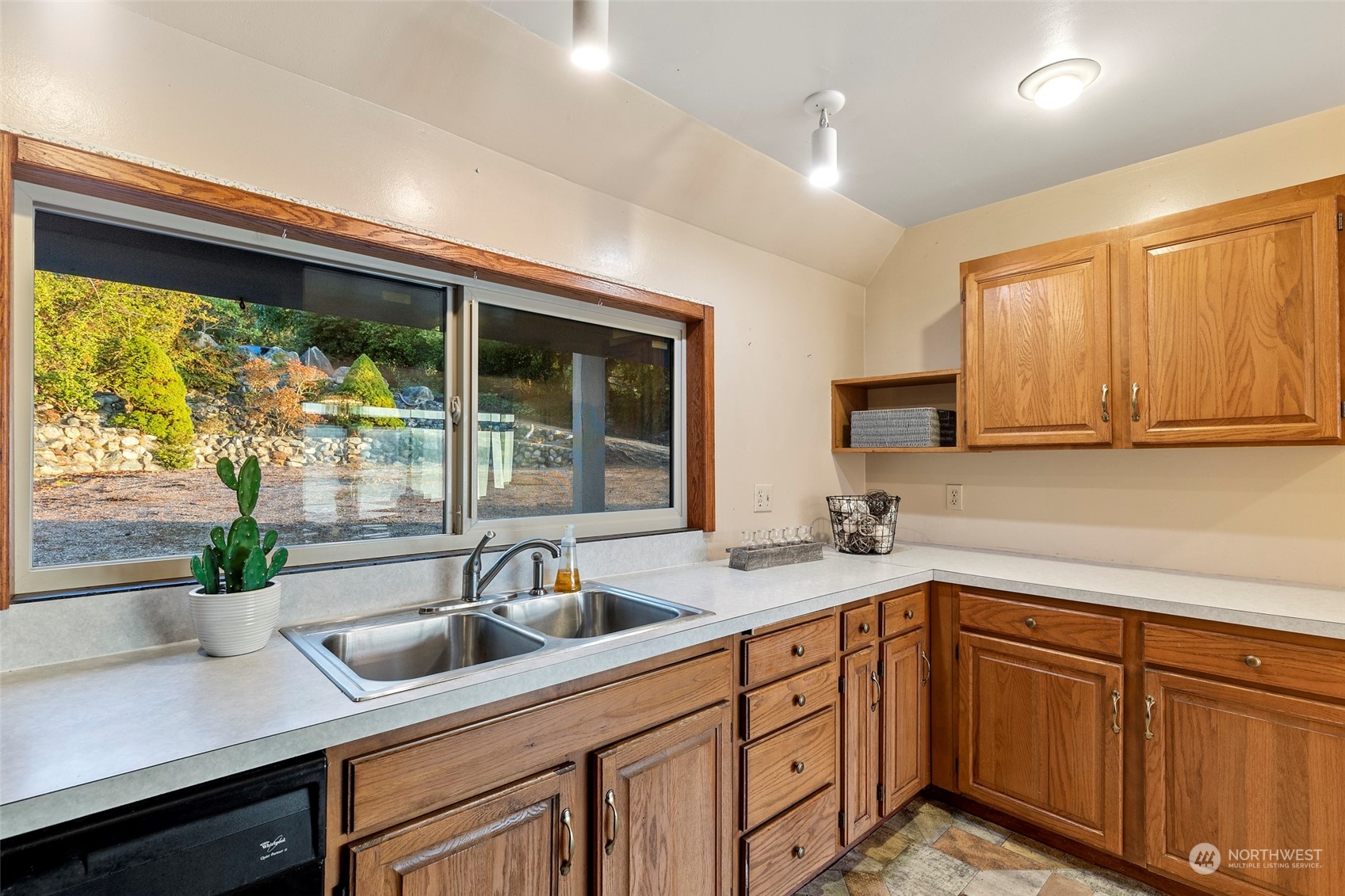 4230 Jones Road Oak Harbor, WA 98277 - Photo 24 of 37 Gallery Image 24