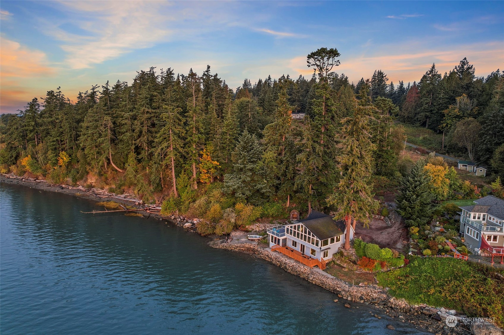 4230 Jones Road Oak Harbor, WA 98277 - Photo 3 of 37 Gallery Image 3
