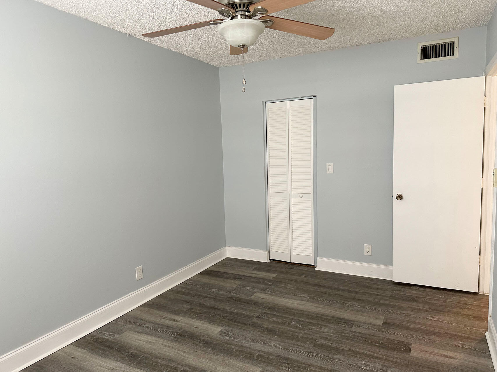 100 Royal Palm Way, Unit 2010 Boca Raton, FL 33432 - Photo 17 of 29 100_Royal_Palm_Way_201_16