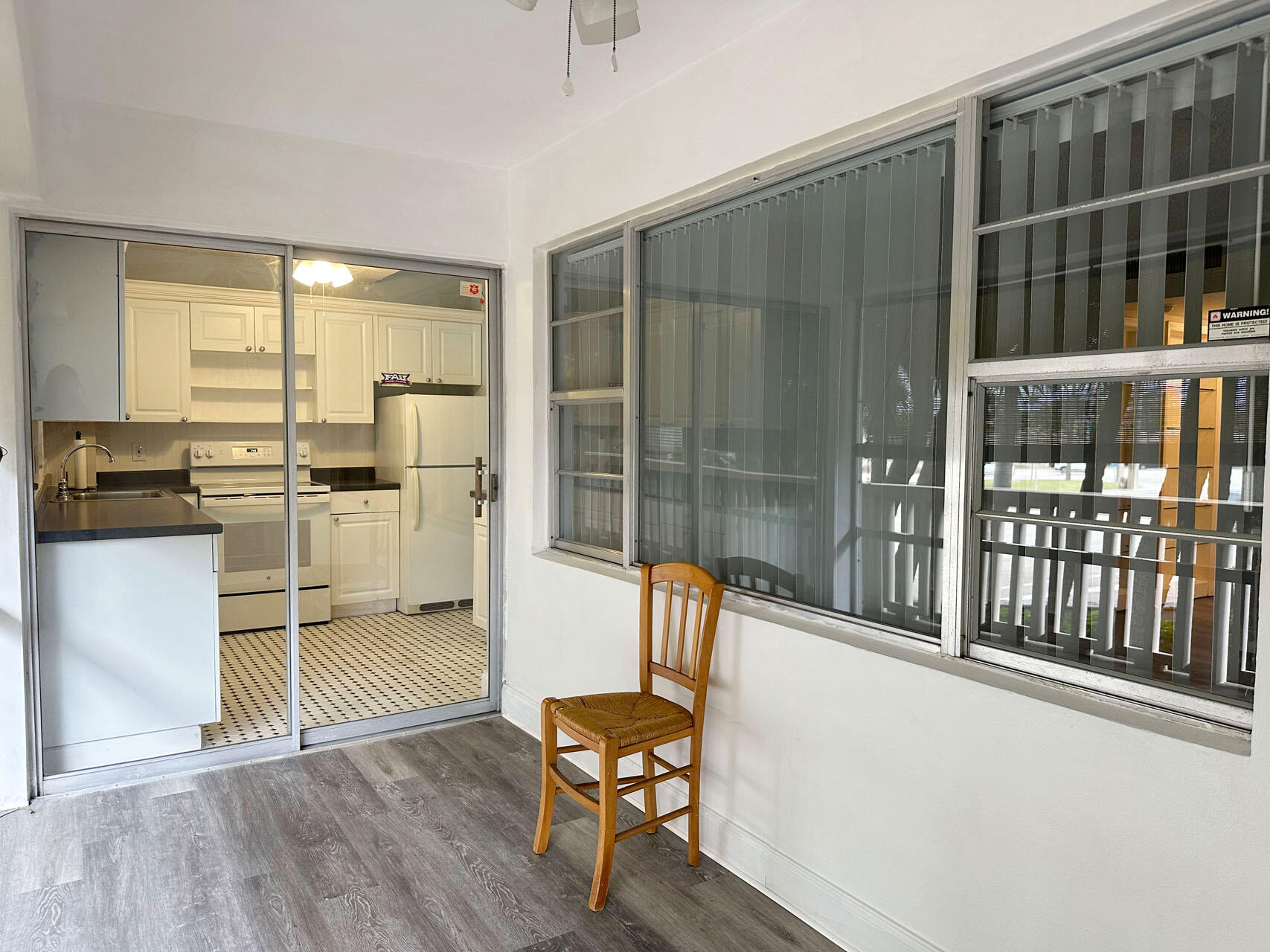 100 Royal Palm Way, Unit 2010 Boca Raton, FL 33432 - Photo 3 of 29 100_Royal_Palm_Way_201_01