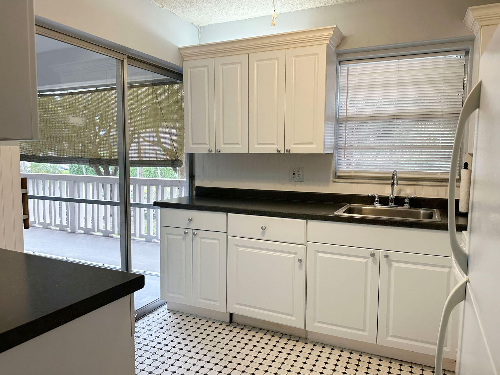 100 Royal Palm Way, Unit 2010 Boca Raton, FL 33432 - Photo 10 of 29 100_Royal_Palm_Way_201_08
