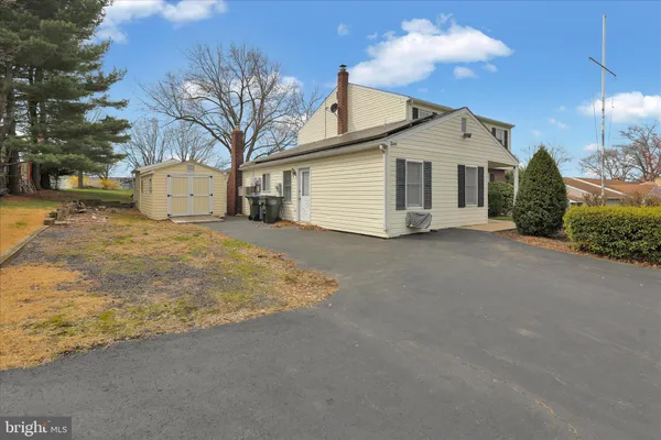$450,000 | 324 Bow Lane, Gilbertsville, PA 19525