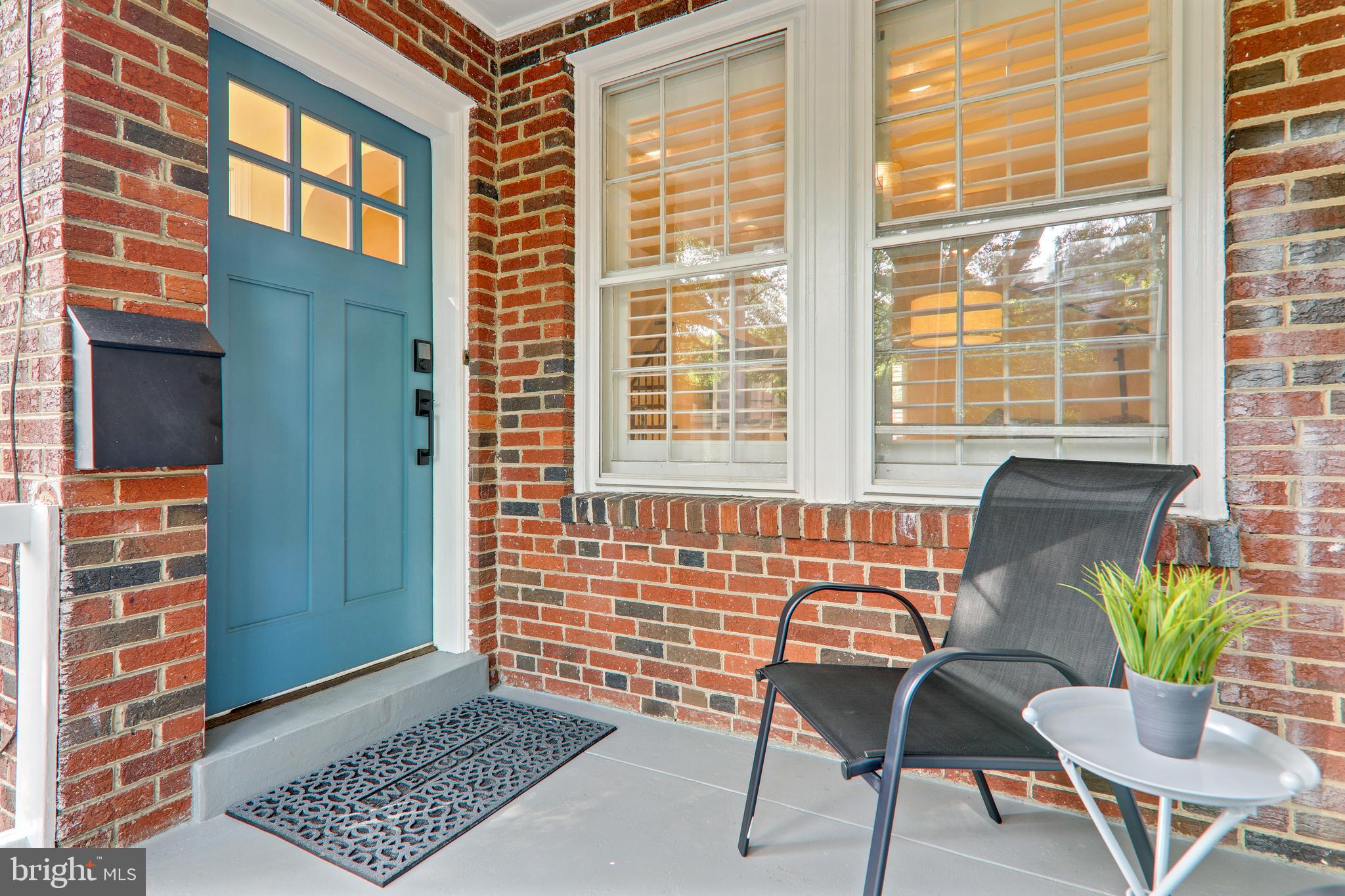 2414 Tunlaw Road Northwest Washington, DC 20007 - Photo 4 of 44 Gallery Image 4