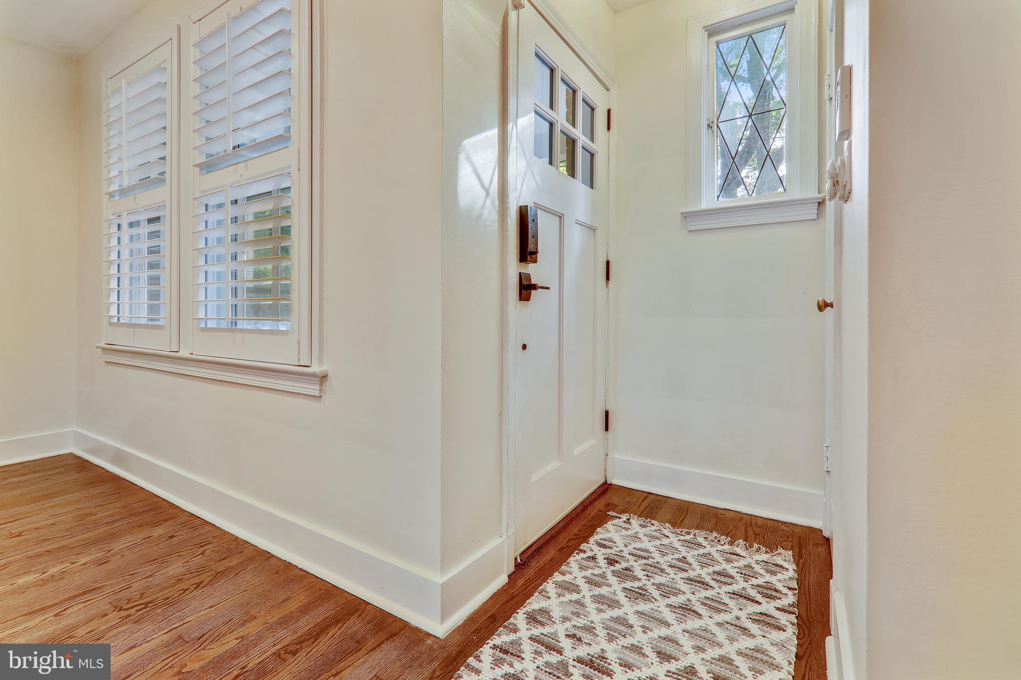 2414 Tunlaw Road Northwest Washington, DC 20007 - Photo 6 of 44 Gallery Image 6