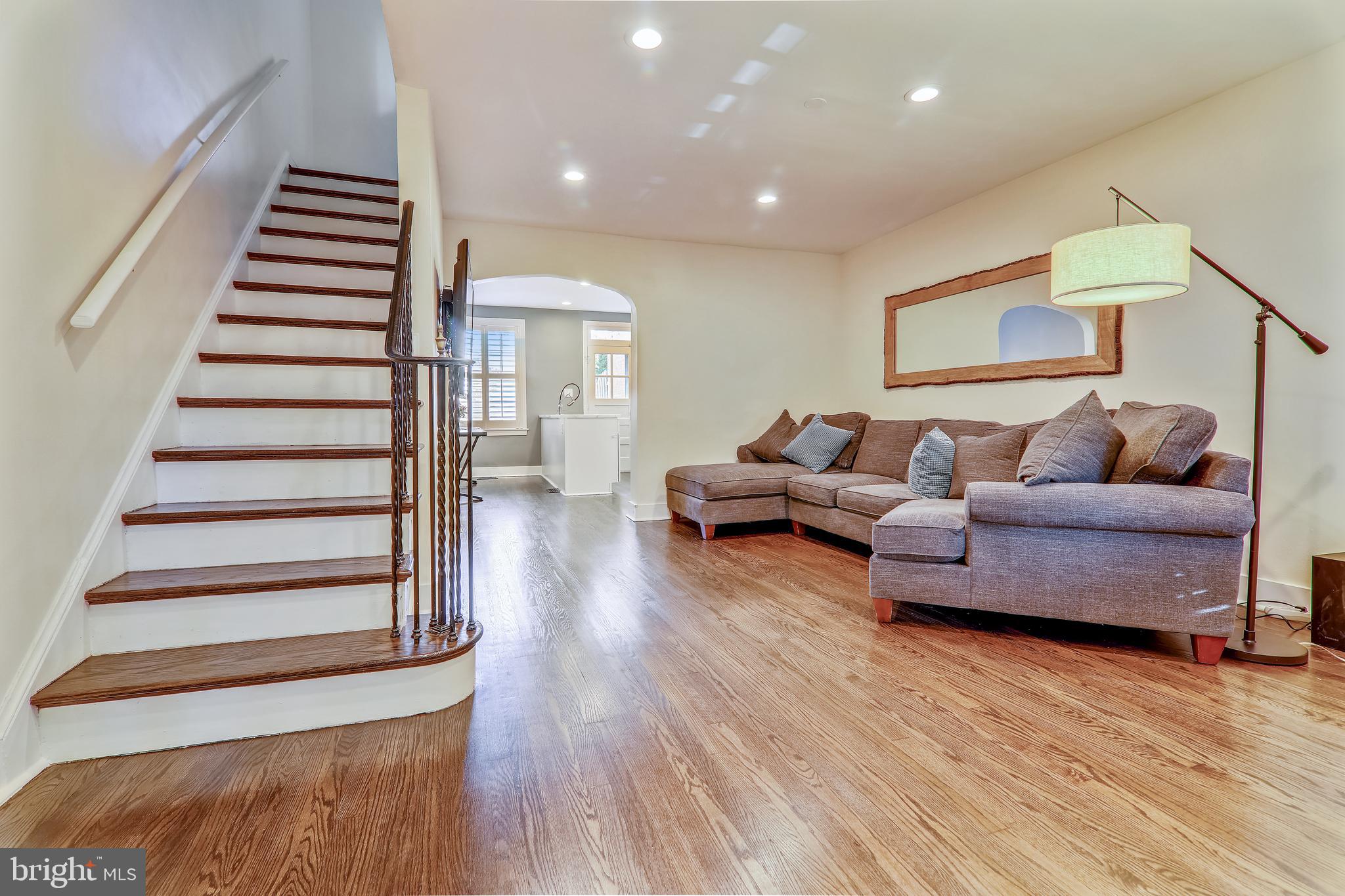 2414 Tunlaw Road Northwest Washington, DC 20007 - Photo 8 of 44 Gallery Image 8