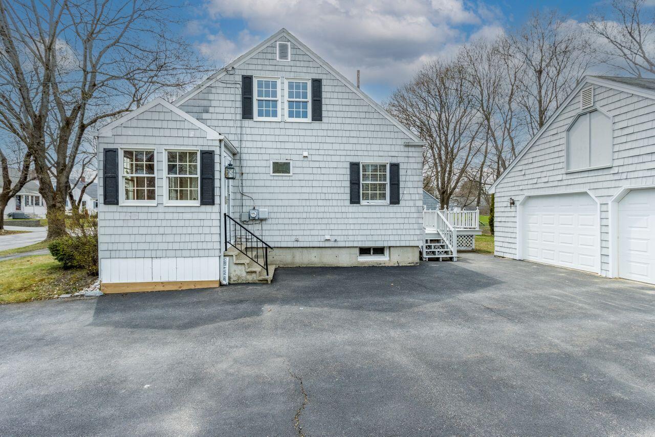 26 Westlawn Road Portland, ME 04103 - Photo 8 of 52 20250425JF-71008