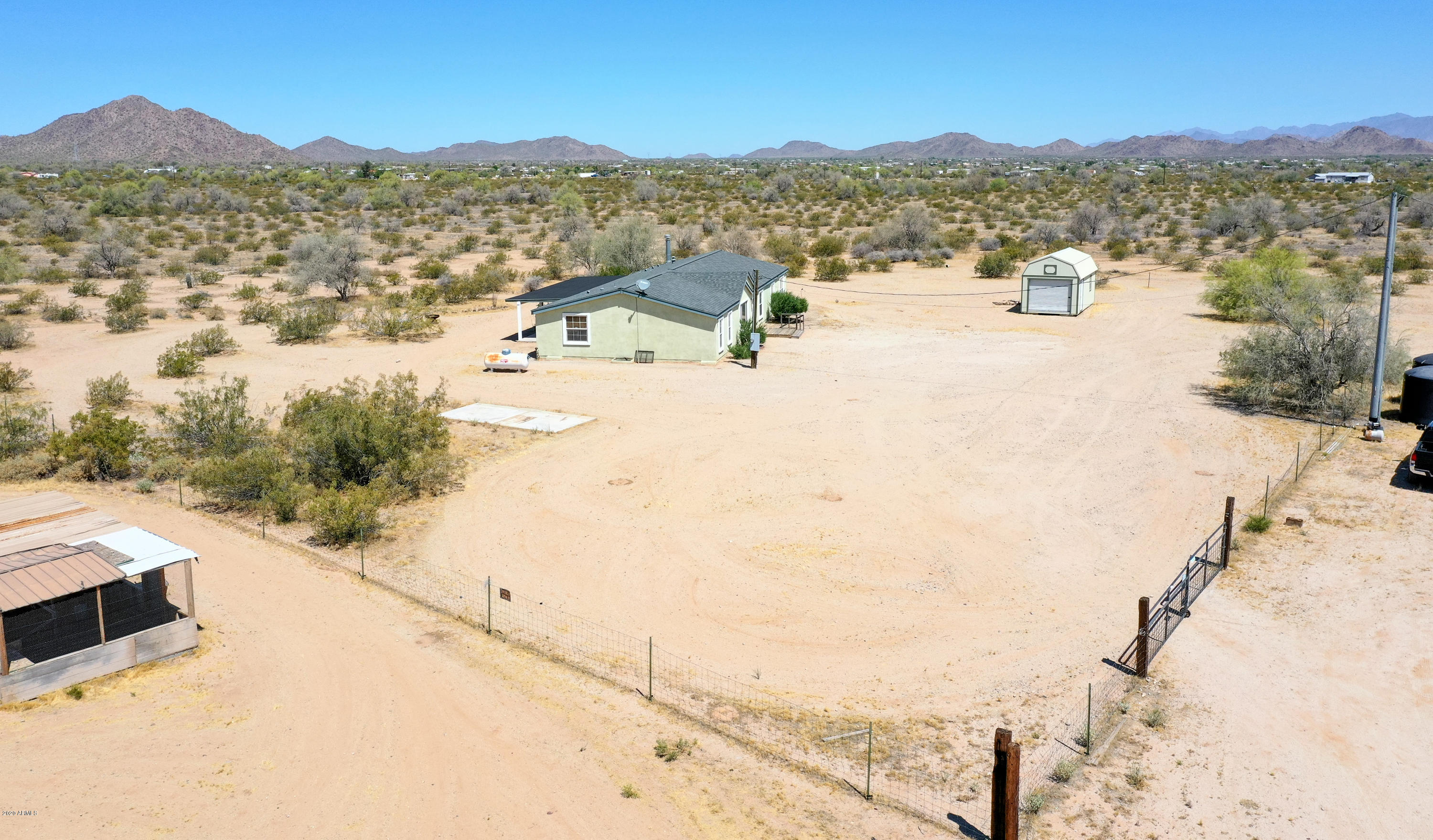 2618 North Bronco Road Maricopa, AZ 85139 - Photo 9 of 72 01
