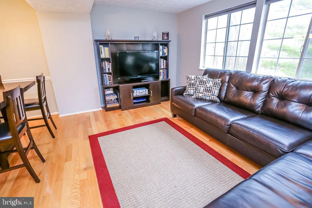 1646 Harvest Green Court Reston, VA 20194 - Photo 12 of 37 Relex you are home