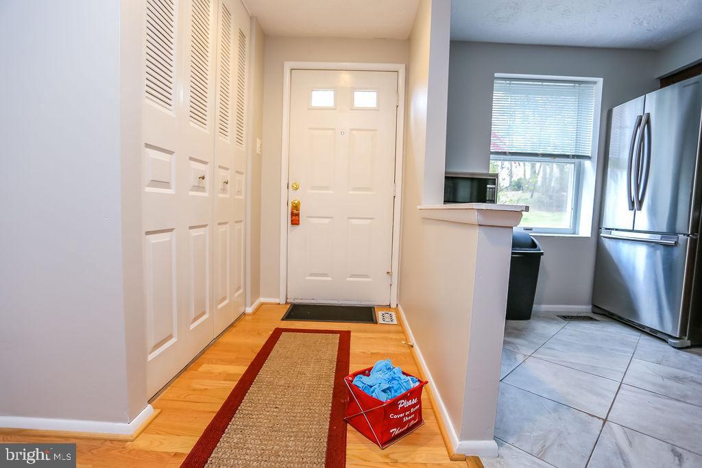 1646 Harvest Green Court Reston, VA 20194 - Photo 37 of 37 Spacious Front entry way to Open Floor Plan