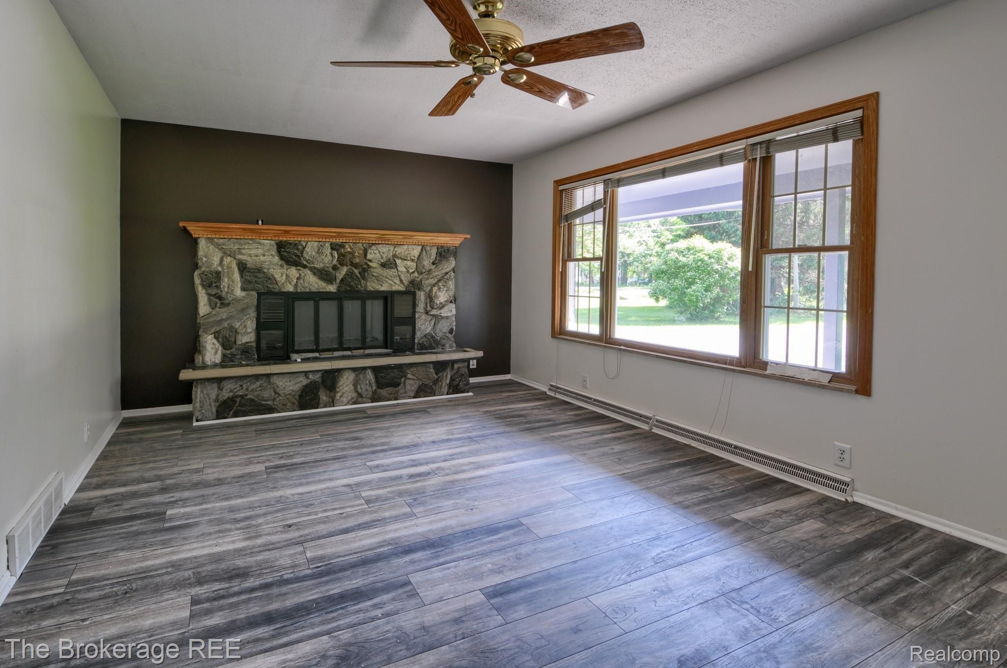 13468 North Jennings Road Clio, MI 48420 - Photo 6 of 30 SD3_6218-HDR(5).jpg