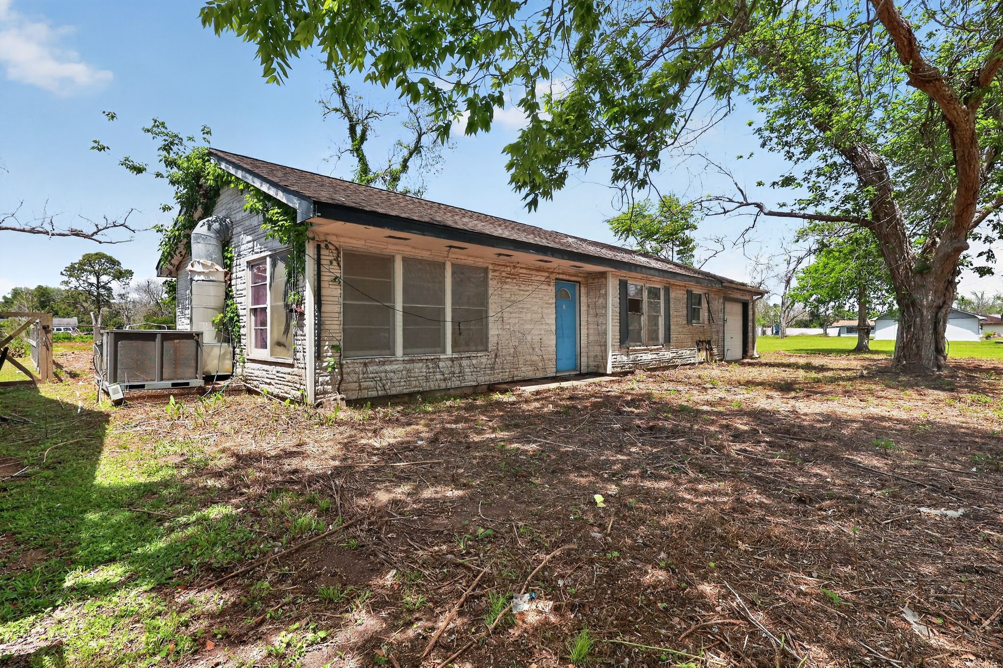 134 Scout Road Freeport, TX 77541 - Photo 5 of 33