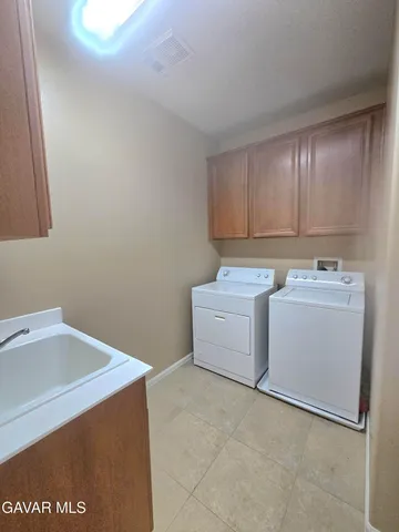 $660,000 | 2021 Tangerine Street, Palmdale, CA 93551