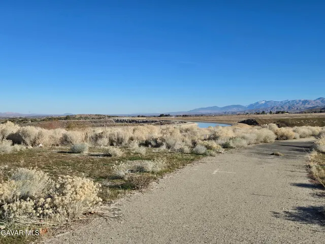 $660,000 | 2021 Tangerine Street, Palmdale, CA 93551