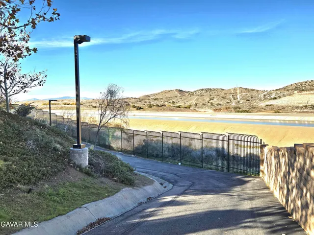 $660,000 | 2021 Tangerine Street, Palmdale, CA 93551