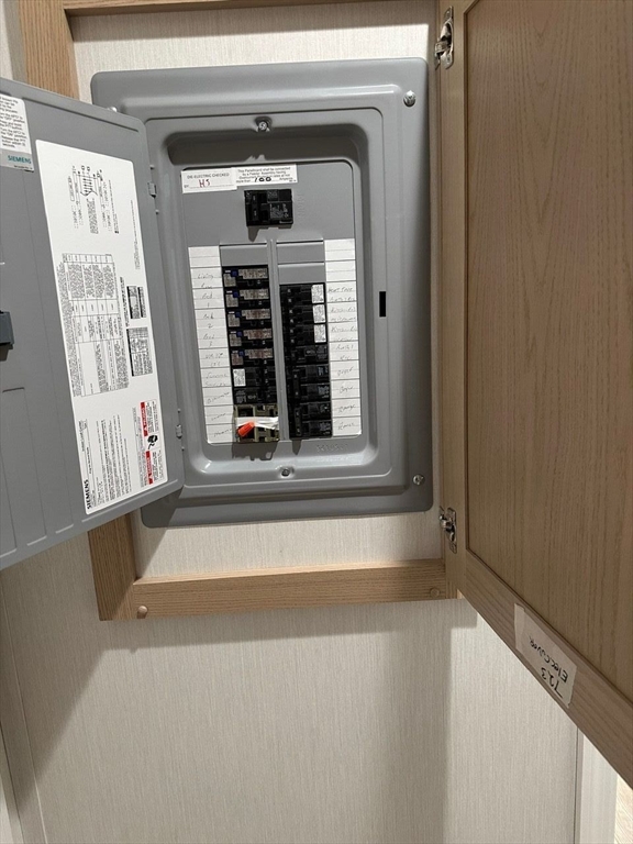 200 North Street Danvers, MA 01923 - Photo 4 of 21