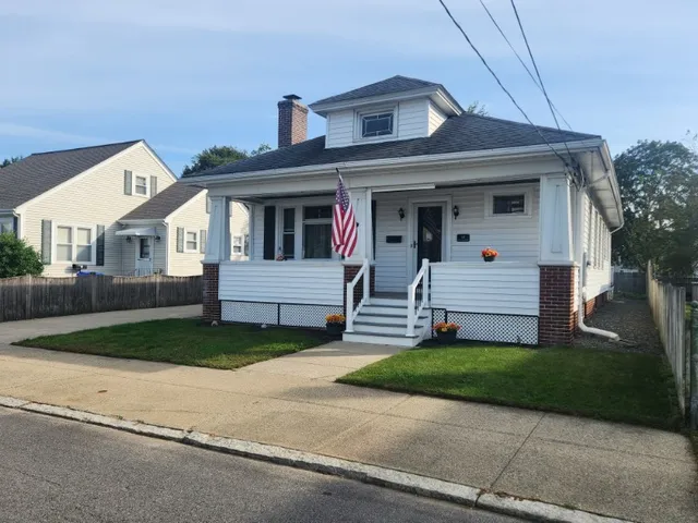 $426,000 | 15 Bucklin Street, Pawtucket, RI 02861