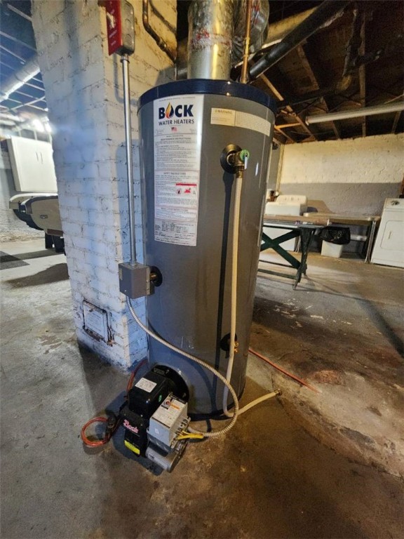 15 Bucklin Street Pawtucket, RI 02861 - Photo 45 of 50