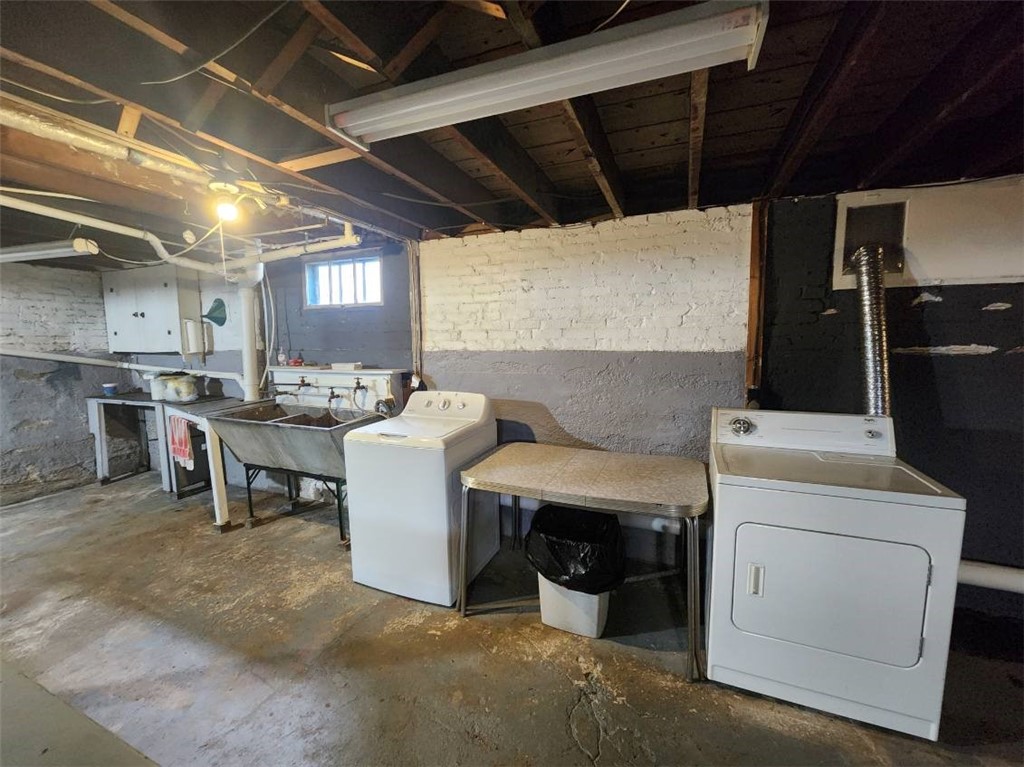 15 Bucklin Street Pawtucket, RI 02861 - Photo 48 of 50