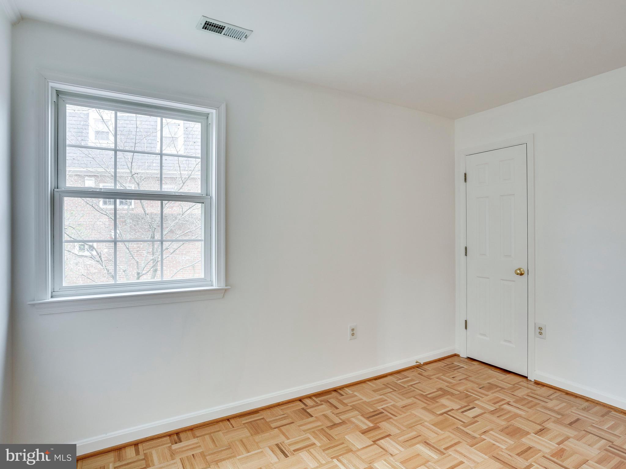 4815 River Road Bethesda, MD 20816 - Photo 22 of 30 Bedroom