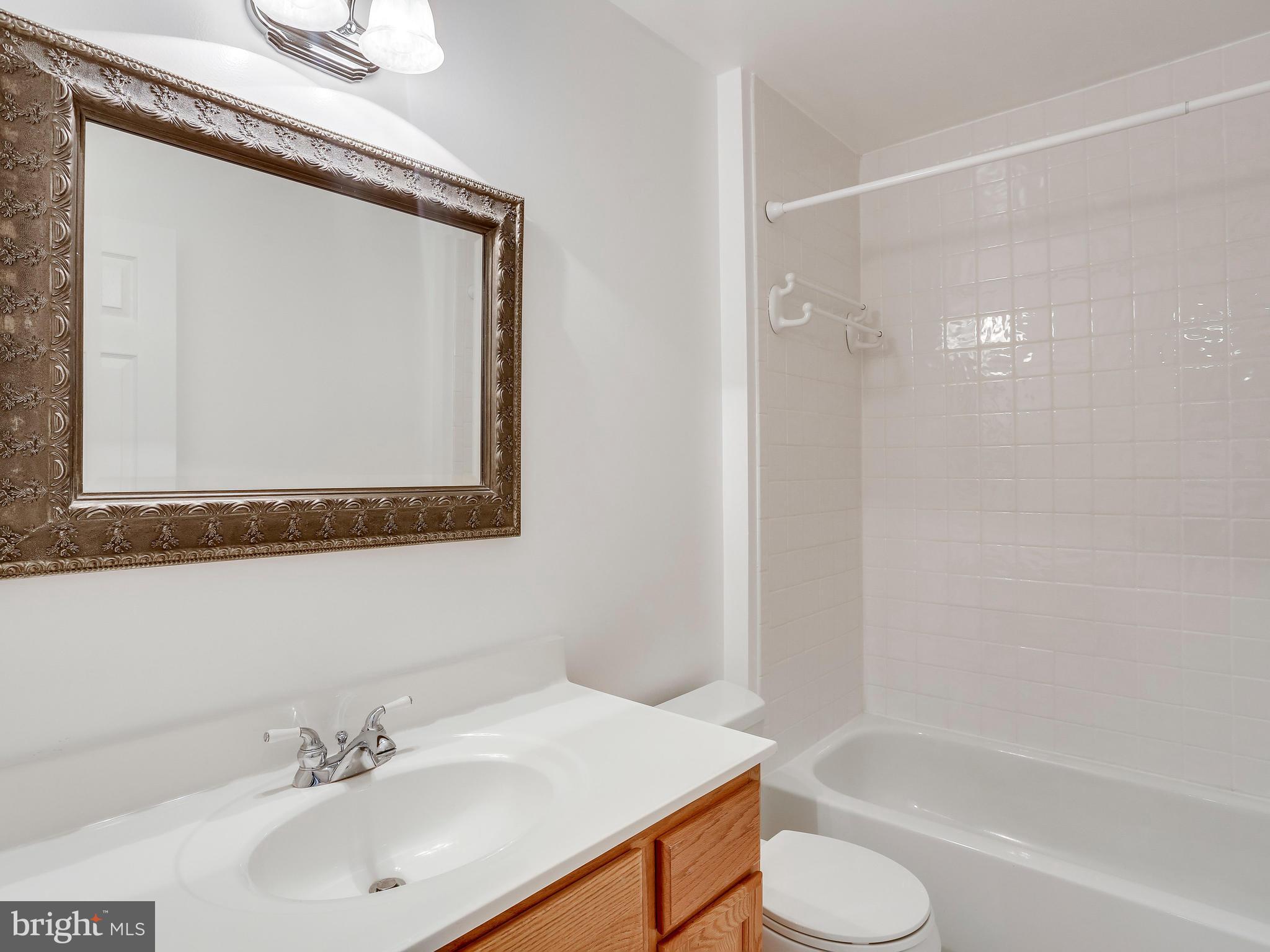 4815 River Road Bethesda, MD 20816 - Photo 24 of 30 Bath (Master)