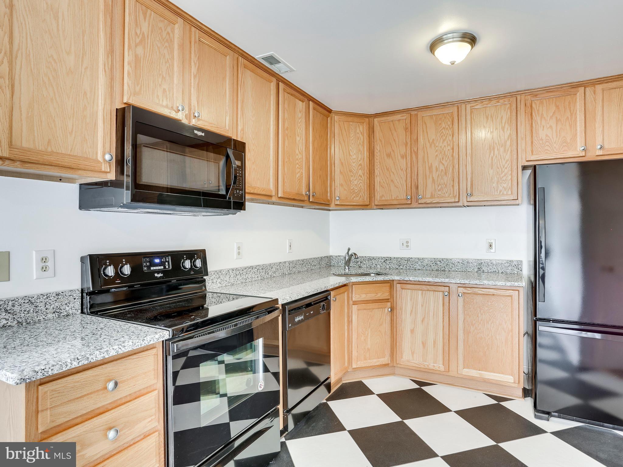4815 River Road Bethesda, MD 20816 - Photo 10 of 30 Kitchen