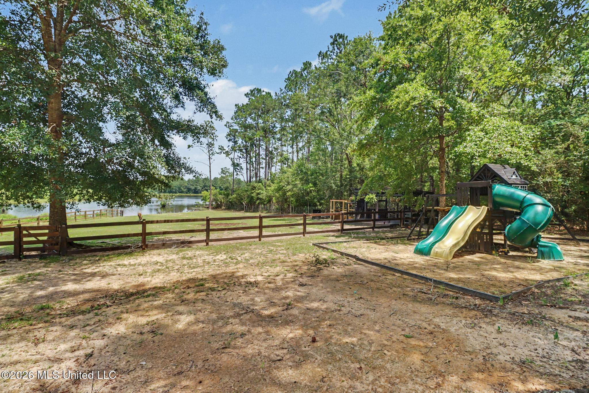17074 Doc Lizana Road Gulfport, MS 39503 - Photo 26 of 32 back yard