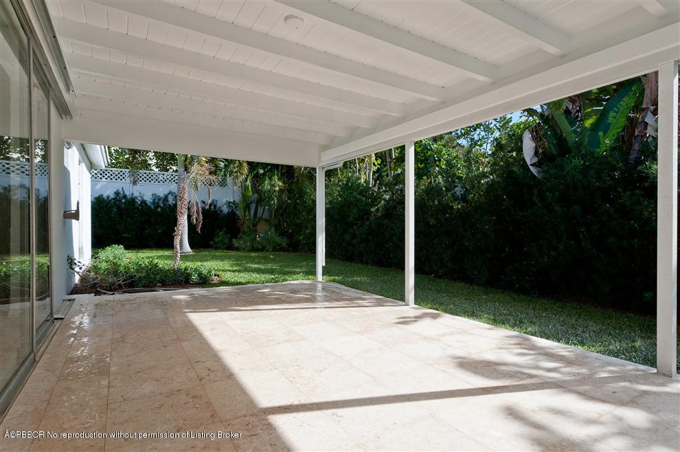 110 Seagate Road Palm Beach, FL 33480 - Photo 9 of 14 a view of backyard with green space
