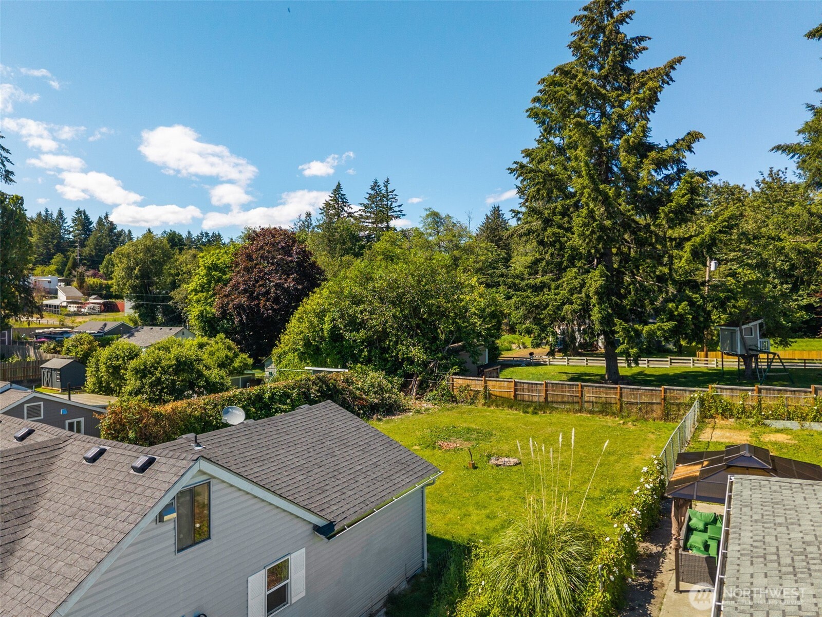 2432 Northeast Franklin Street Bremerton, WA 98310 - Photo 18 of 25