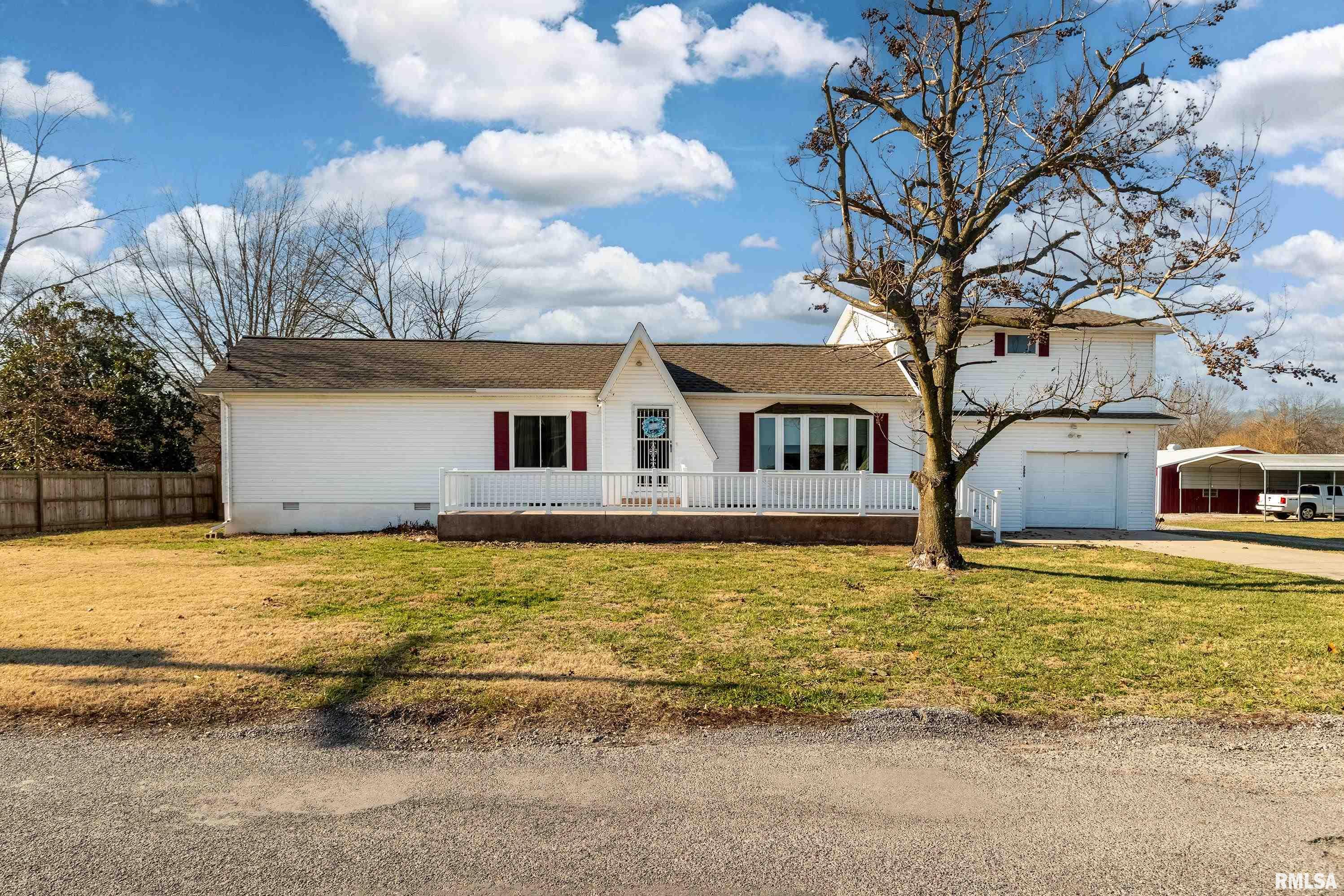 2305 Weaver Road Herrin, IL 62948 - Photo 2 of 38