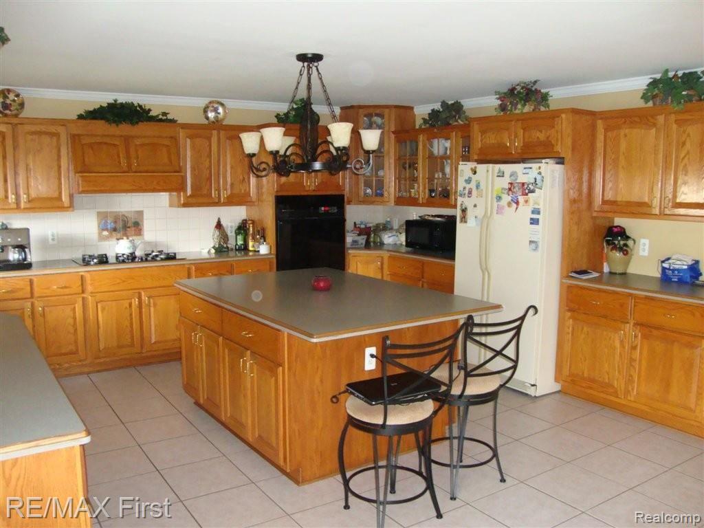 41855 Hayes Road Sterling Heights, MI 48313 - Photo 8 of 29 DSC03548.JPG