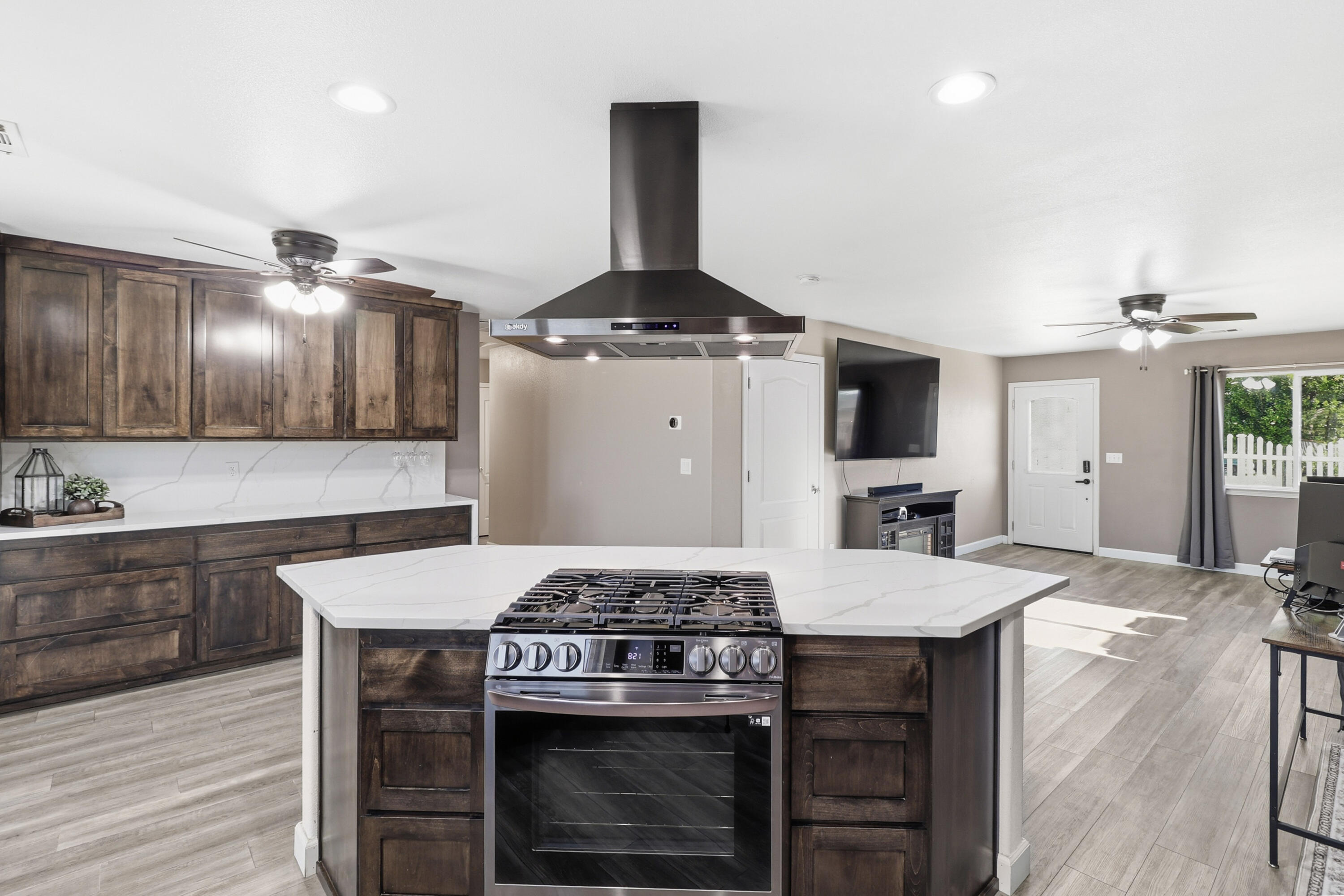 4143 St Patricks Avenue Redding, CA 96003 - Photo 10 of 38 10-008