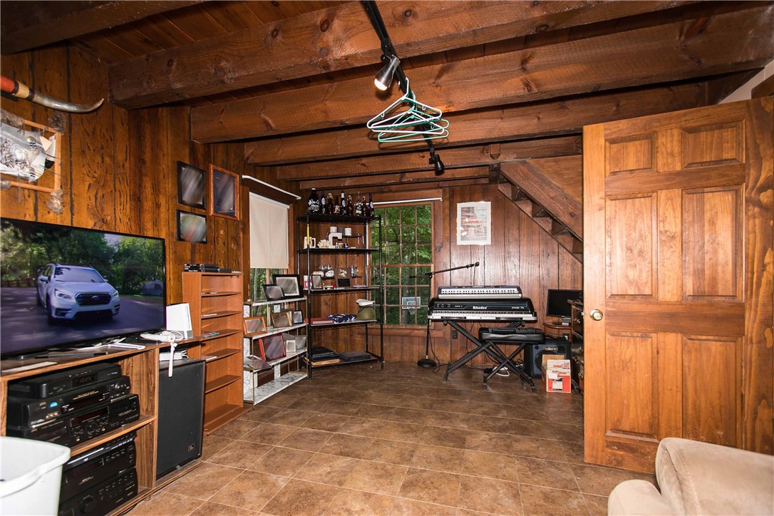 32 Money Hill Road Glocester, RI 02814 - Photo 19 of 33 Gallery Image 19