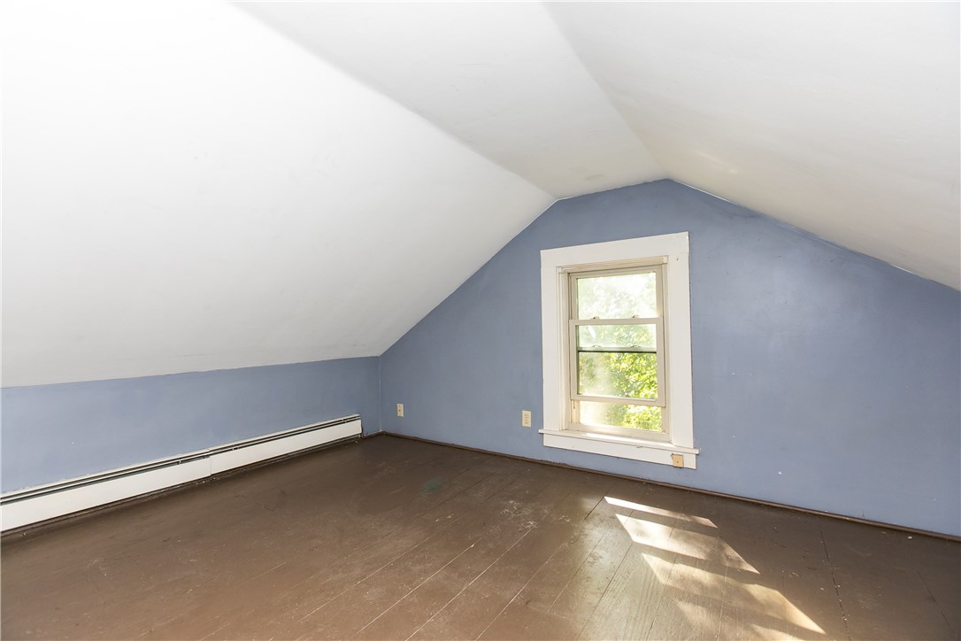 32 Money Hill Road Glocester, RI 02814 - Photo 3 of 33 Gallery Image 3