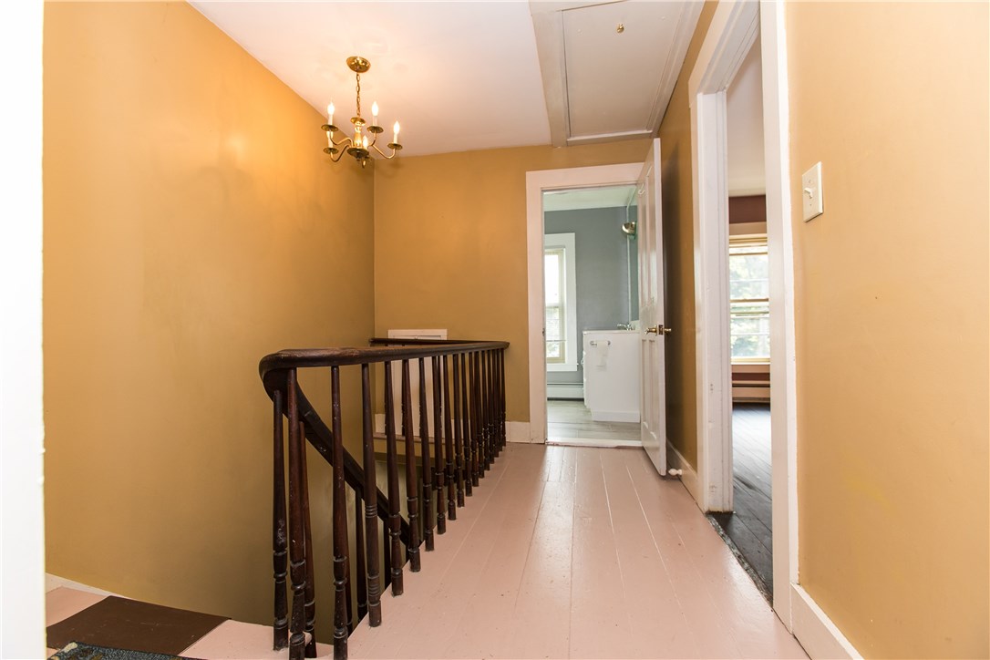 32 Money Hill Road Glocester, RI 02814 - Photo 4 of 33 Gallery Image 4