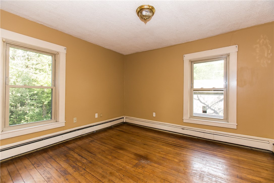 32 Money Hill Road Glocester, RI 02814 - Photo 5 of 33 Gallery Image 5