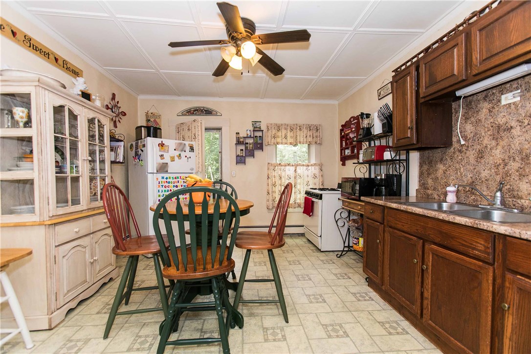 32 Money Hill Road Glocester, RI 02814 - Photo 7 of 33 Gallery Image 7